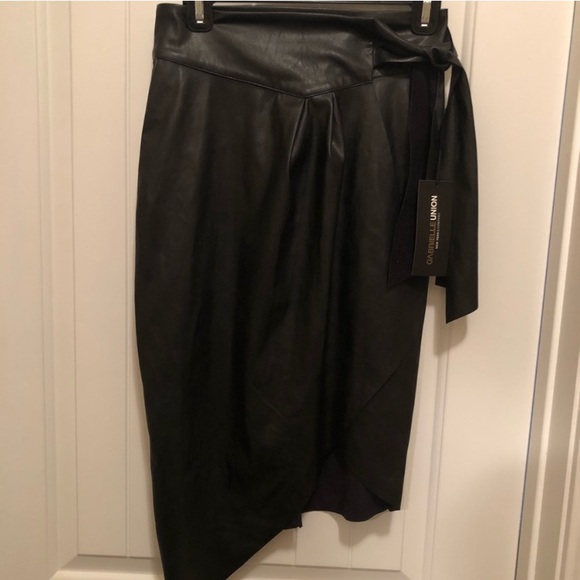 New Black Faux Leather PU Wrap Knee Length Skirt XS - Picture 4 of 4
